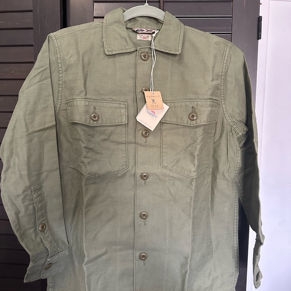 New With Tags Faherty Olive Green women’s shirt size XL